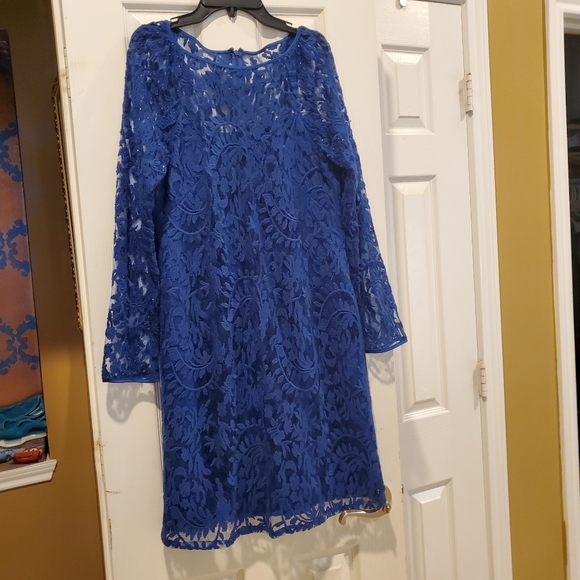 Dress - Picture 6 of 7